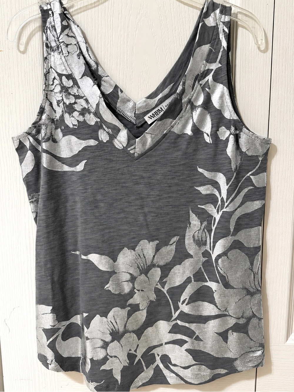 WHBM White House Black Market XS Silver Foil Double V-Neck Tank Top NWT - Picture 3 of 11